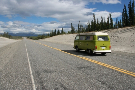 Auto-Flirt_10_Hippiebus.jpg