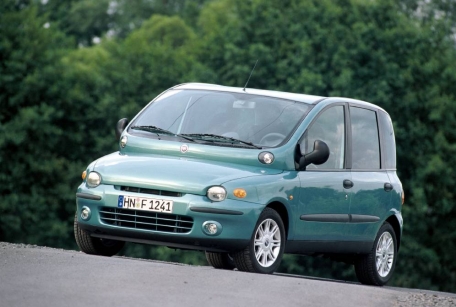 Die-haesslichsten-Autos-der-Welt-Multipla.jpg